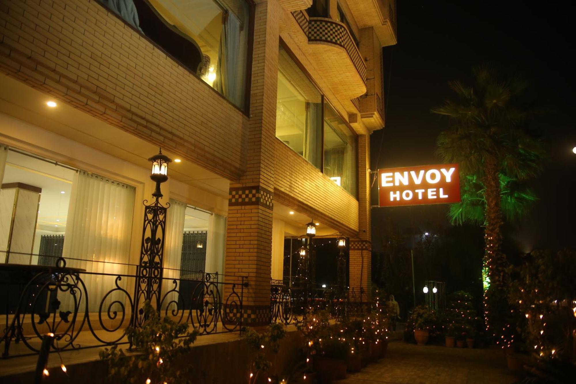 Envoy Continental Hotel Islamabad Exterior foto
